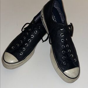Converse Black and White Men's Leather sneakers good condition size 11.5